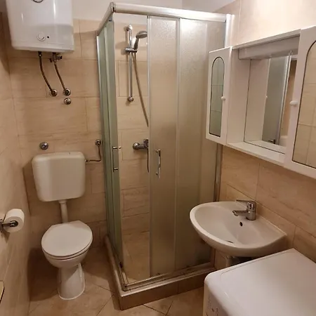 Konukevi Butkovic 3*
